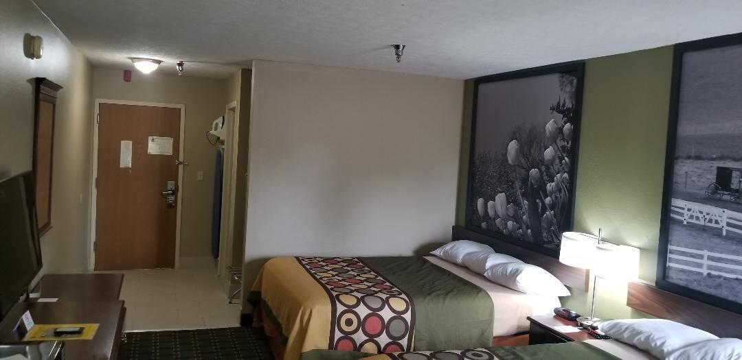 Super 8 By Wyndham Bellefontaine Hotel Exterior foto