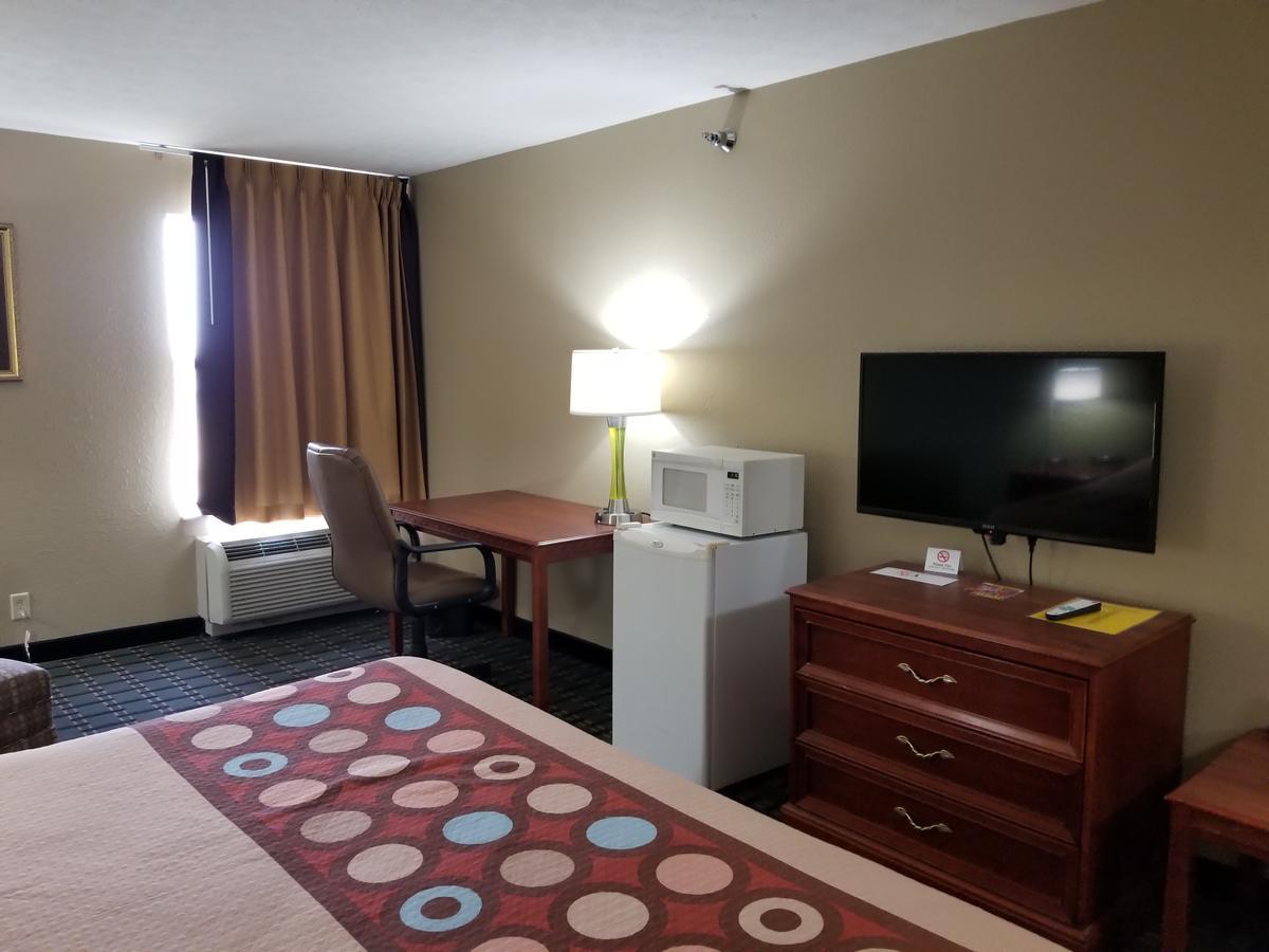 Super 8 By Wyndham Bellefontaine Hotel Cameră foto